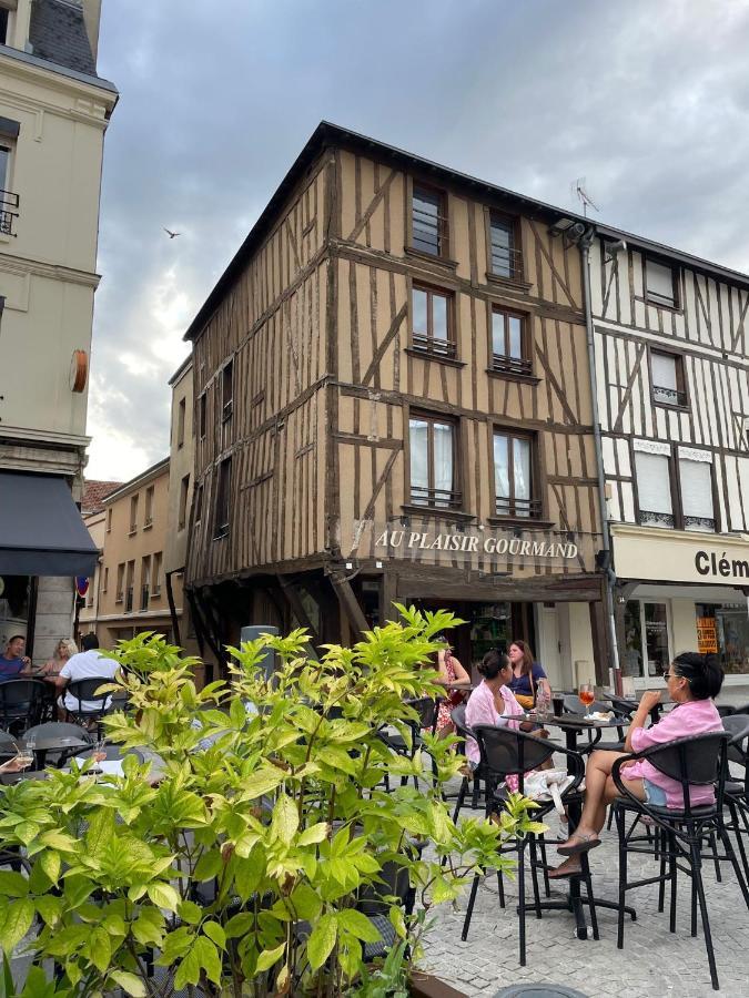 Duplex Cosy 85 M2 Hyper Centre Chalons-En-Champagne Lägenhet Exteriör bild